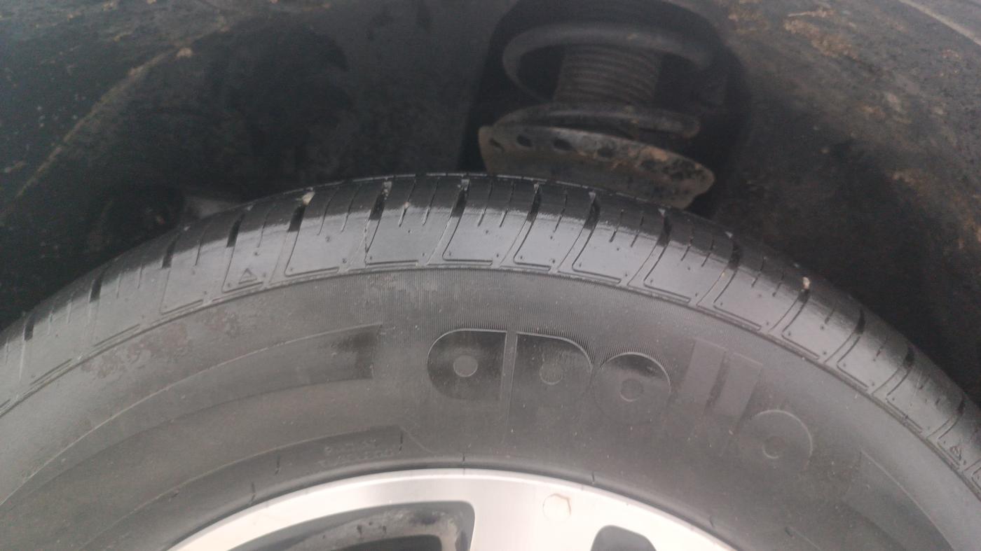 2023 Tata Harrier XZ Plus 2.0Lkryotec halo Dark Edition, Diesel, Manual, 17,494 km, Left Front Tyre Tread