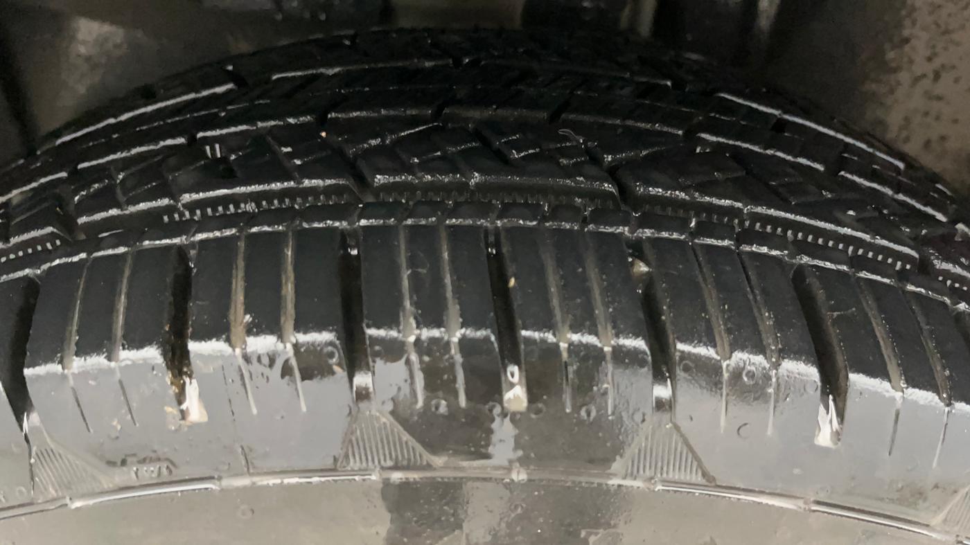 2019 Jeep Compass SPORT PLUS 1.4 PETROL, Petrol, Manual, 61,418 km, Left Front Tyre Tread
