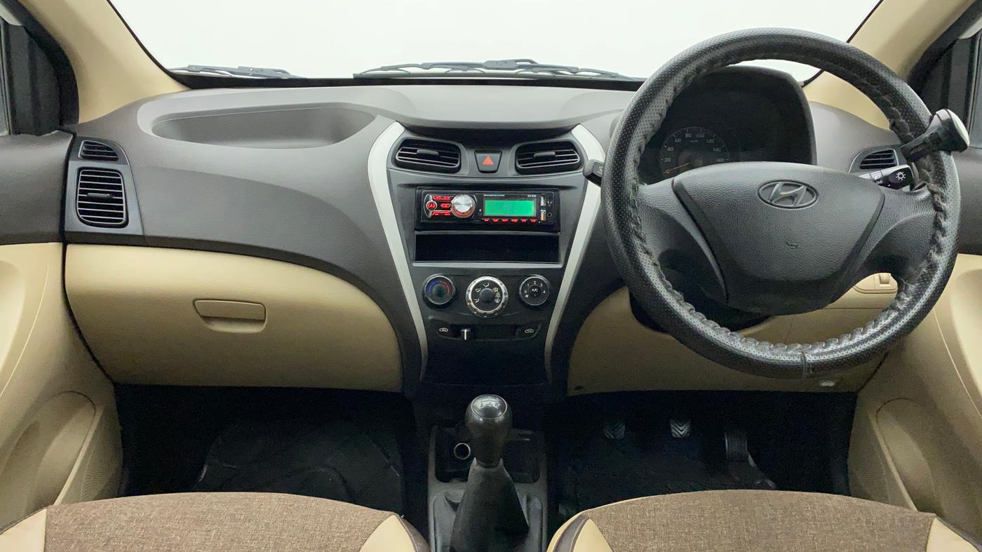 2016 Hyundai Eon ERA +, Petrol, Manual, 28,775 km, Dashboard