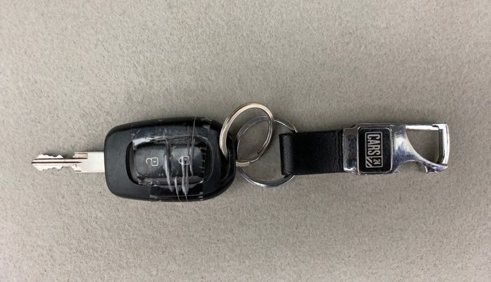 2018 Renault Duster RXS CVT, Petrol, Automatic, 65,261 km, Key Close Up