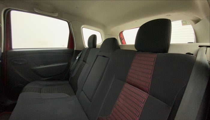 2018 Renault Duster RXS CVT, Petrol, Automatic, 65,261 km, Right Side Rear Door Cabin