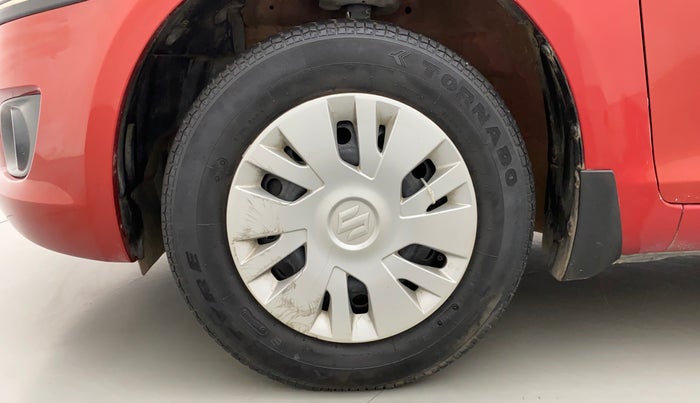 2014 Maruti Swift VXI, Petrol, Manual, 52,802 km, Left Front Wheel