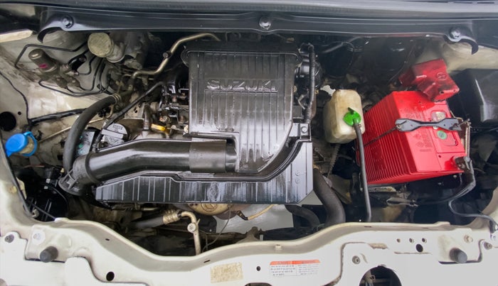 2013 Maruti Ritz VXI BS IV, Petrol, Manual, 55,431 km, Engine Bonet View