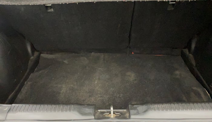 2019 Maruti Swift ZXI AMT, Petrol, Automatic, 60,934 km, Boot Inside