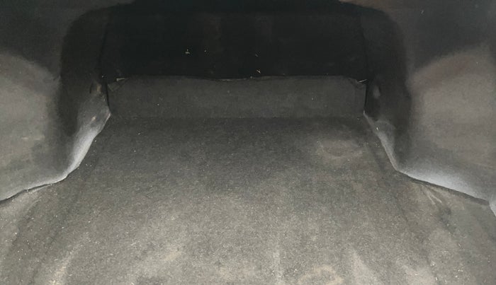 2016 Maruti Ciaz ZXI+ AT, Petrol, Automatic, 1,02,686 km, Boot Inside