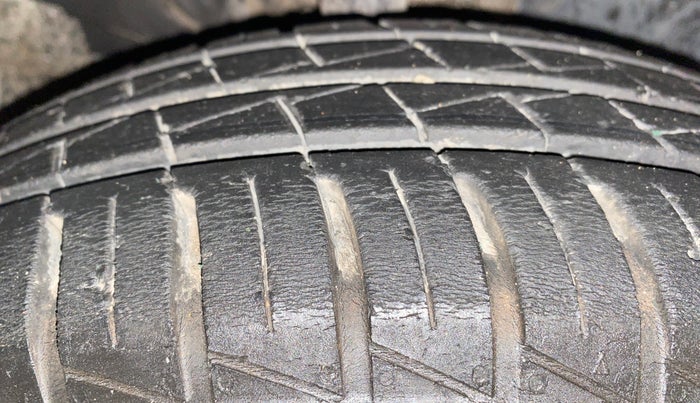 2023 Renault Kwid CLIMBER AMT 1.0, Petrol, Automatic, 11,924 km, Right Front Tyre Tread