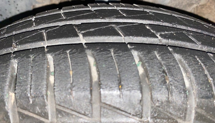 2023 Renault Kwid CLIMBER AMT 1.0, Petrol, Automatic, 11,924 km, Left Front Tyre Tread