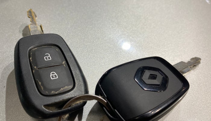 2023 Renault Kwid CLIMBER AMT 1.0, Petrol, Automatic, 11,924 km, Key Close Up