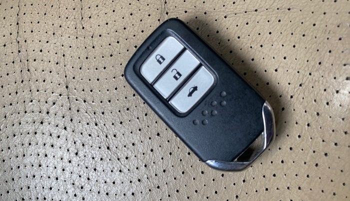 2016 Honda City 1.5L I-VTEC VX CVT, Petrol, Automatic, 45,716 km, Key Close Up