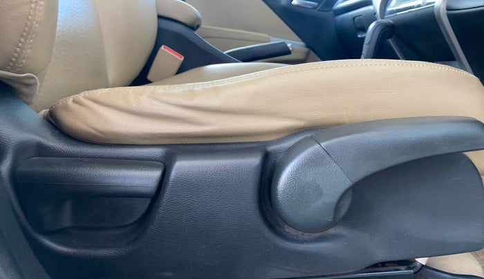 2016 Honda City 1.5L I-VTEC VX CVT, Petrol, Automatic, 45,716 km, Driver Side Adjustment Panel