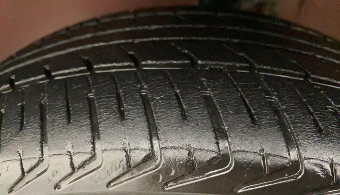 2012 Maruti Alto K10 VXI, Petrol, Manual, 64,767 km, Left Front Tyre Tread