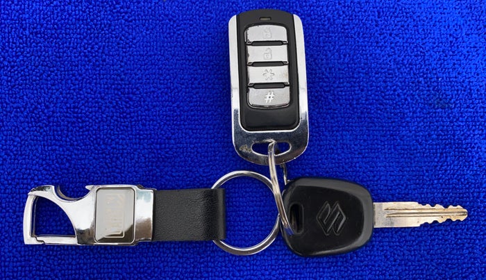 2012 Maruti Alto K10 VXI, Petrol, Manual, 64,767 km, Key Close Up