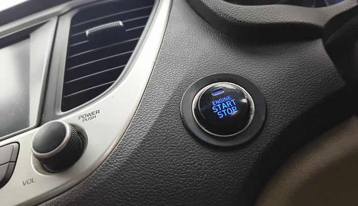 2018 Hyundai Verna 1.6 VTVT SX O, Petrol, Manual, 1,11,324 km, Keyless Start/ Stop Button