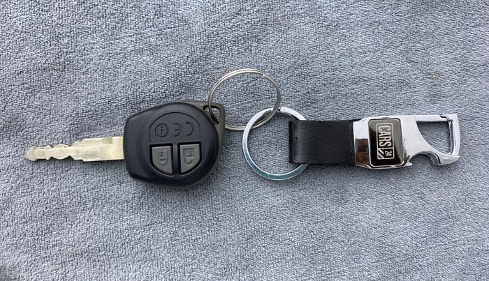 2019 Maruti Dzire VXI, Petrol, Manual, 16,873 km, Key Close Up