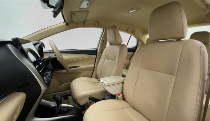 2021 Toyota YARIS J CVT, Petrol, Automatic, 17,243 km, Right Side Front Door Cabin