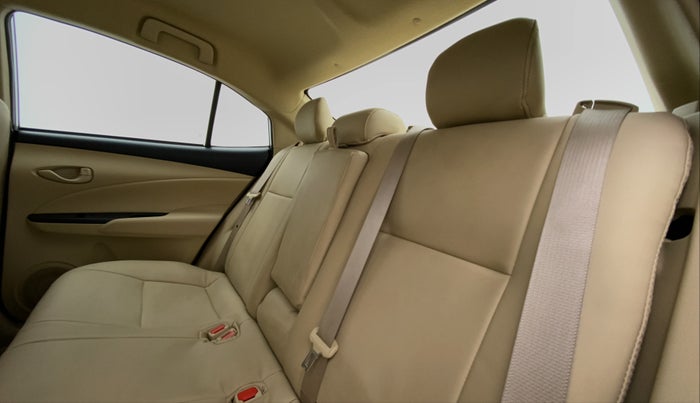 2021 Toyota YARIS J CVT, Petrol, Automatic, 17,243 km, Right Side Rear Door Cabin