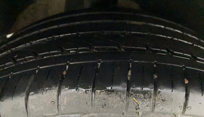 2016 Maruti Baleno ZETA PETROL 1.2, Petrol, Manual, 94,640 km, Right Rear Tyre Tread