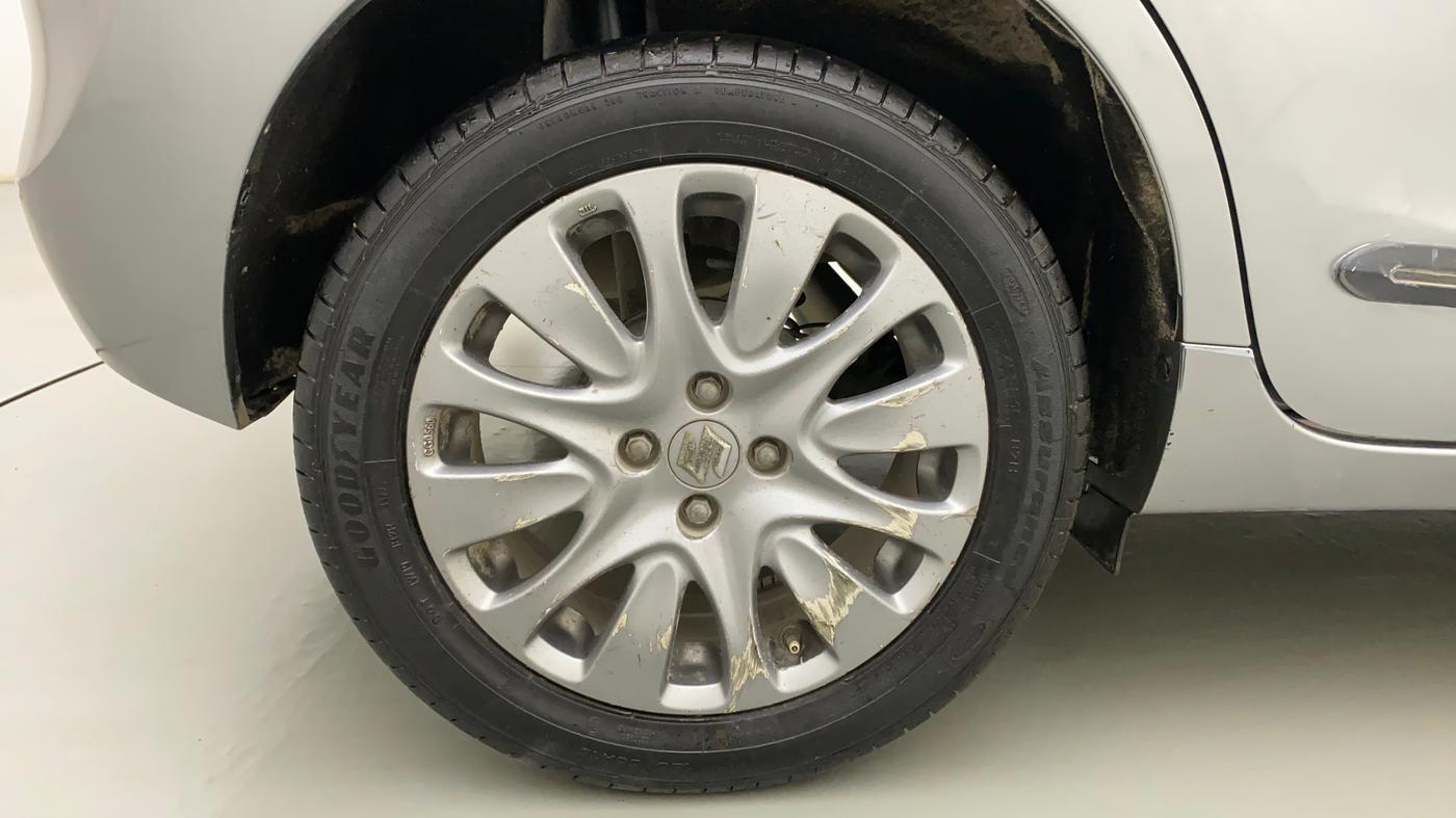 2016 Maruti Baleno ZETA PETROL 1.2, Petrol, Manual, 94,640 km, Right Rear Wheel