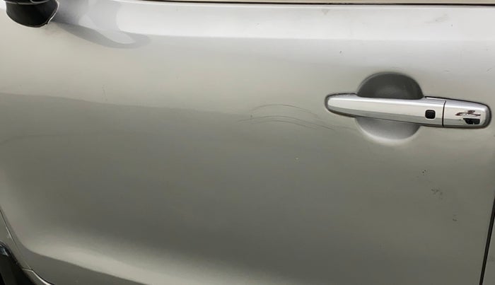 2016 Maruti Baleno ZETA PETROL 1.2, Petrol, Manual, 94,640 km, Front passenger door - Minor scratches