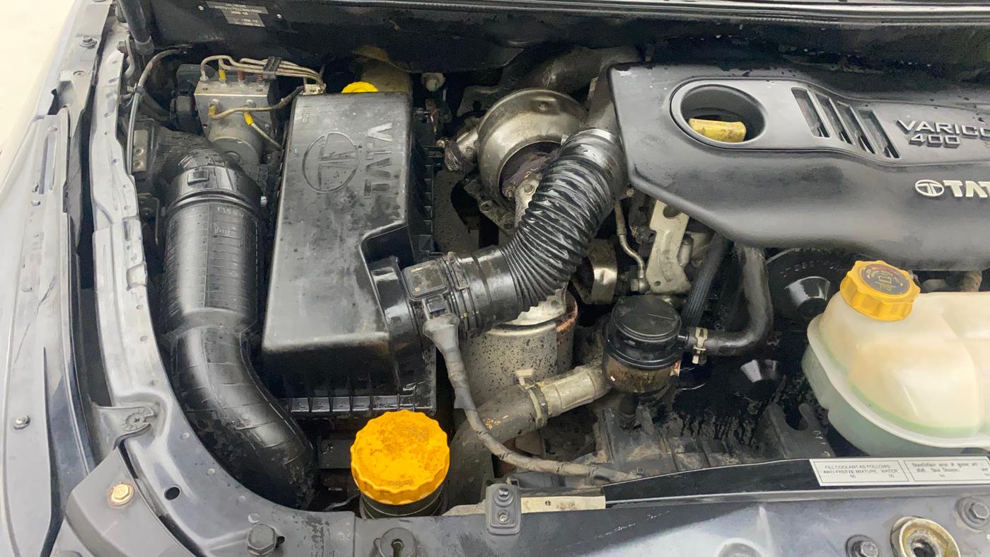 2018 Tata Hexa XTA 4X2 7 STR, Diesel, Automatic, 91,082 km, Engine View - Right