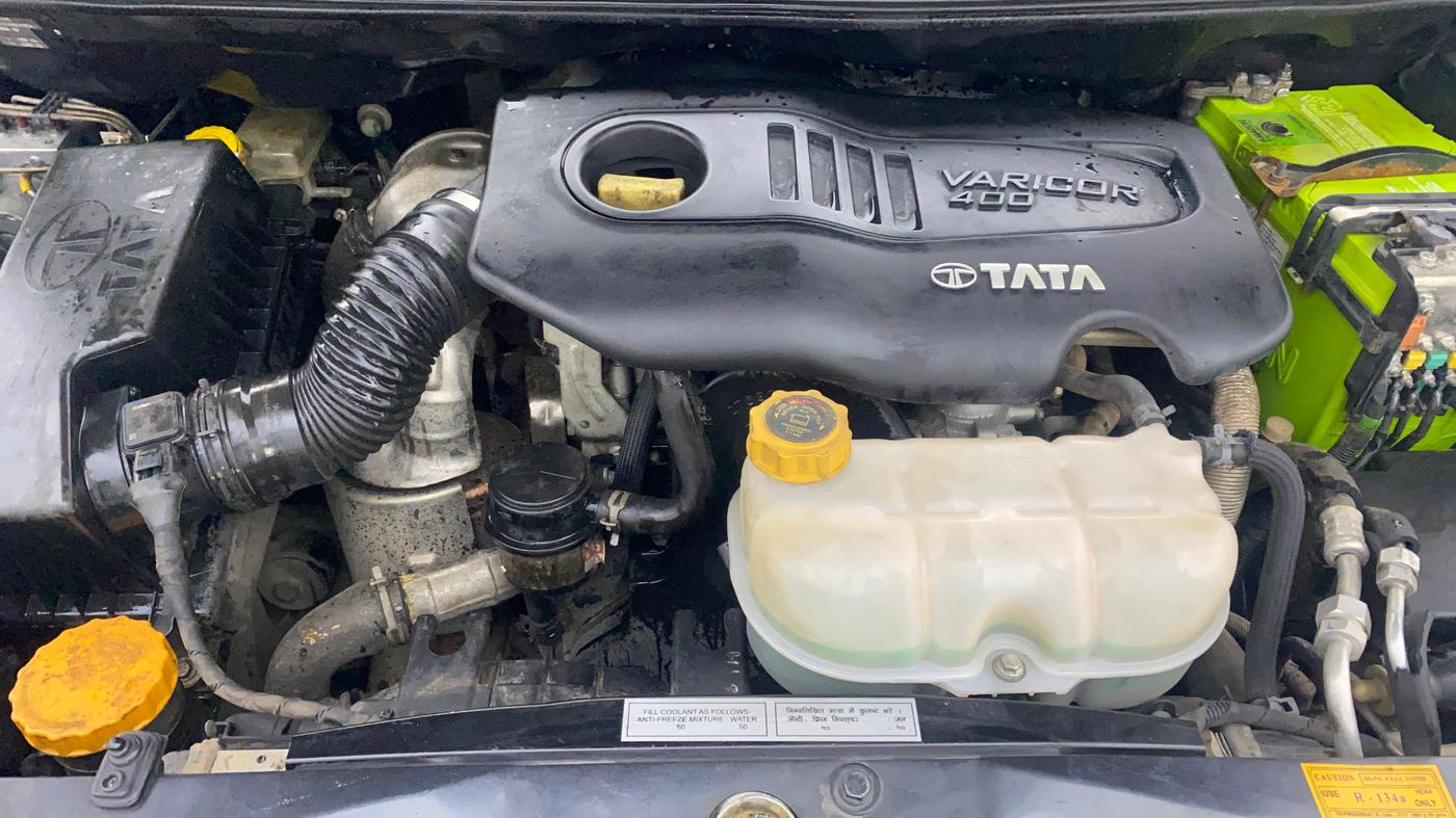 2018 Tata Hexa XTA 4X2 7 STR, Diesel, Automatic, 91,082 km, Engine View
