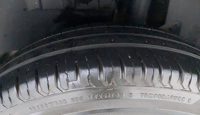 2019 Maruti Dzire VXI, Petrol, Manual, 15,445 km, Left Rear Tyre Tread