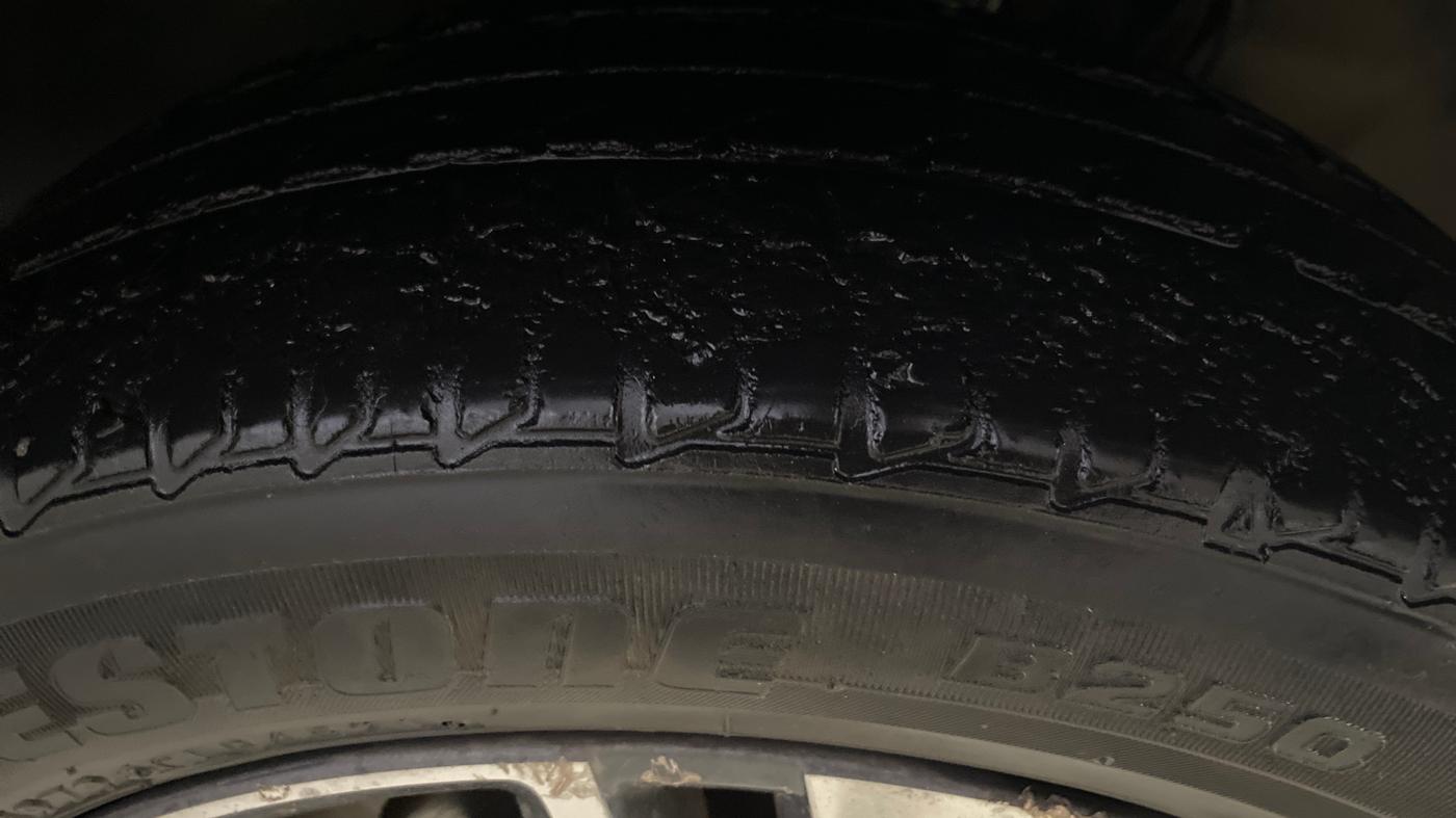 2021 Tata TIGOR XZA PLUS PETROL, Petrol, Automatic, 53,218 km, Right Front Tyre Tread