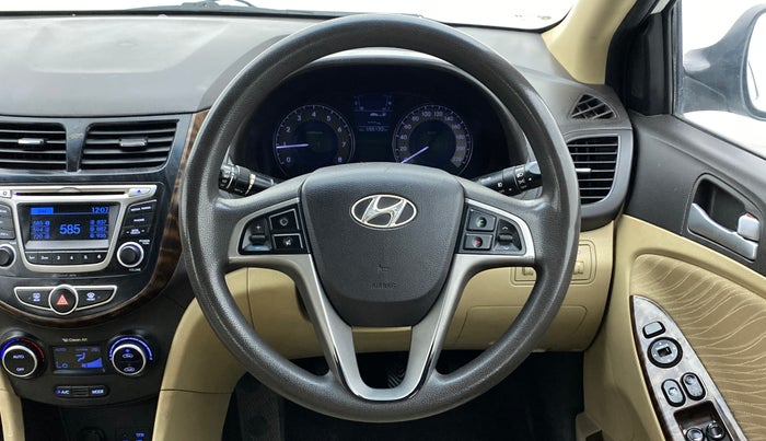 2015 Hyundai Verna FLUIDIC 4S 1.6 VTVT S(O), Petrol, Manual, 1,05,210 km, Steering Wheel Close Up