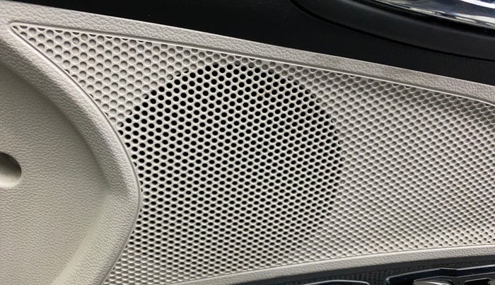 2020 Mahindra XUV300 W8 (O) 1.2 PETROL, Petrol, Manual, 56,356 km, Speaker