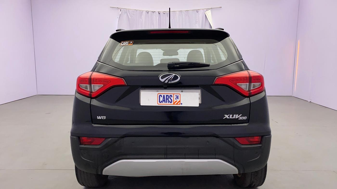 2020 Mahindra XUV300 W8 (O) 1.2 PETROL, Petrol, Manual, 56,356 km, Back/Rear