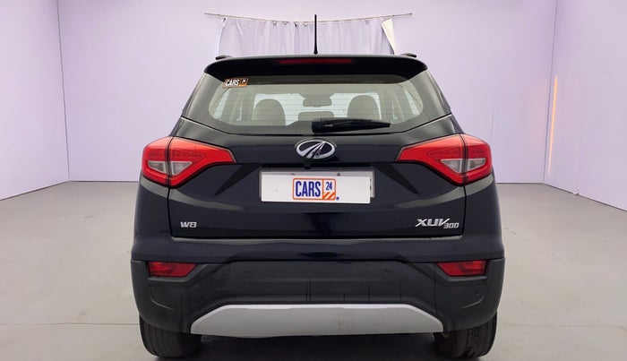 2020 Mahindra XUV300 W8 (O) 1.2 PETROL, Petrol, Manual, 56,356 km, Back/Rear