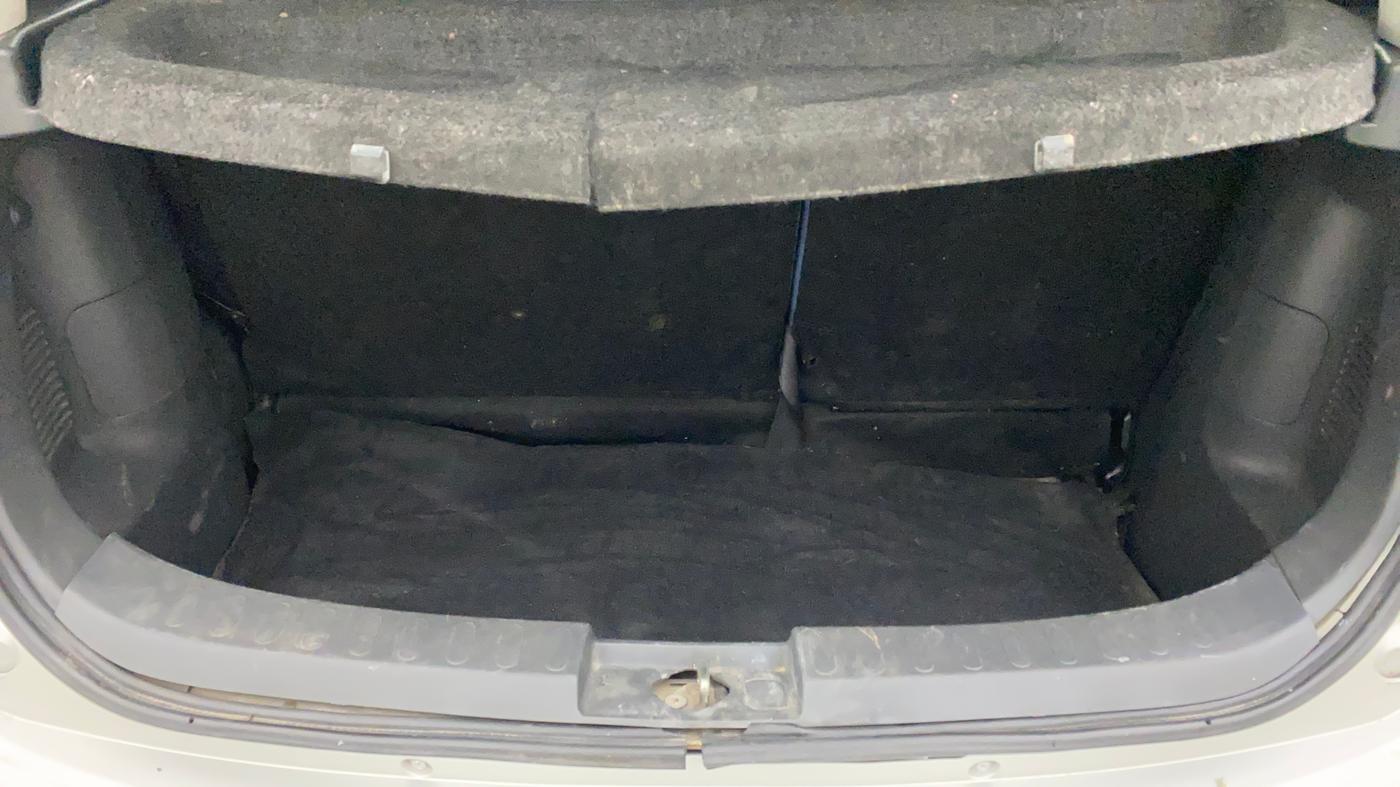 2011 Maruti Ritz ZXI, Petrol, Manual, 81,983 km, Boot Inside