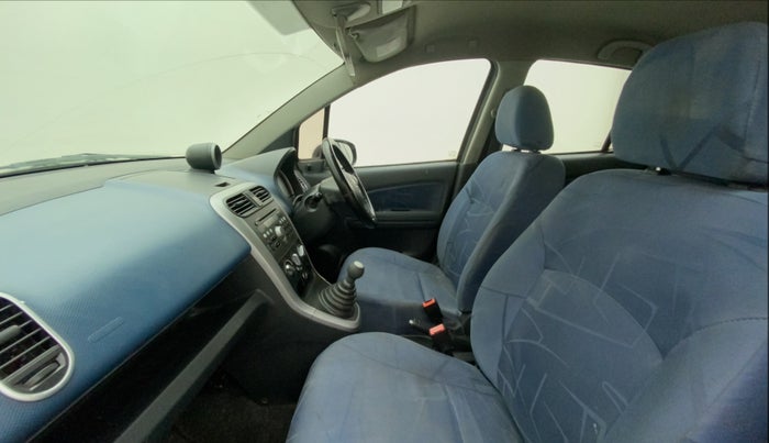 2011 Maruti Ritz ZXI, Petrol, Manual, 81,983 km, Right Side Front Door Cabin