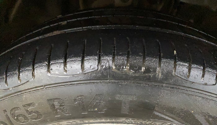 2018 Tata Tiago XZ PETROL, Petrol, Manual, 68,898 km, Right Front Tyre Tread