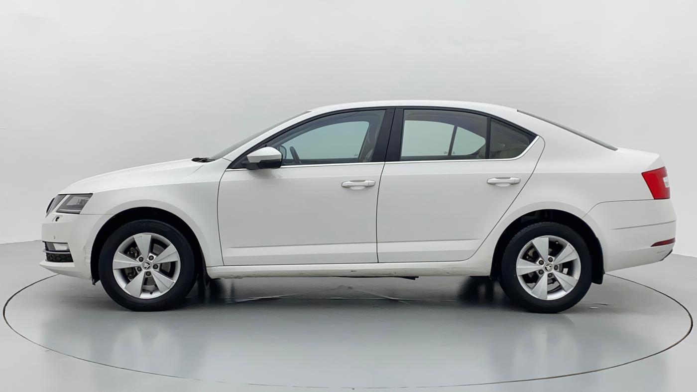 2018 Skoda Octavia STYLE 2.0 TDI MT, Diesel, Manual, 95,593 km, Left Side