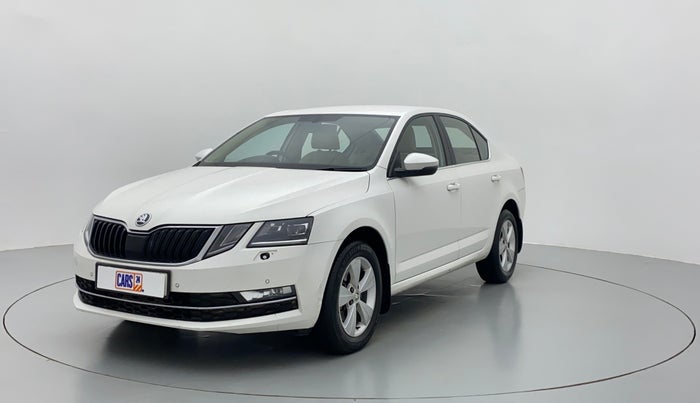 2018 Skoda Octavia STYLE 2.0 TDI MT, Diesel, Manual, 95,593 km, Left Front Diagonal