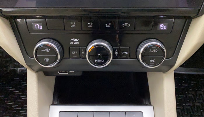 2018 Skoda Octavia STYLE 2.0 TDI MT, Diesel, Manual, 95,593 km, Automatic Climate Control