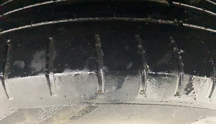 2021 Maruti Ciaz ALPHA 1.5 SHVS PETROL, Petrol, Manual, 1,03,557 km, Left Rear Tyre Tread