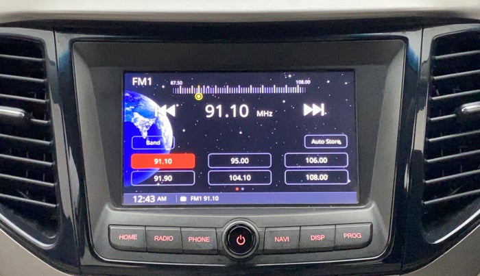 2020 Mahindra XUV300 W8 (O) 1.5 DIESEL, Diesel, Manual, 97,707 km, Infotainment System