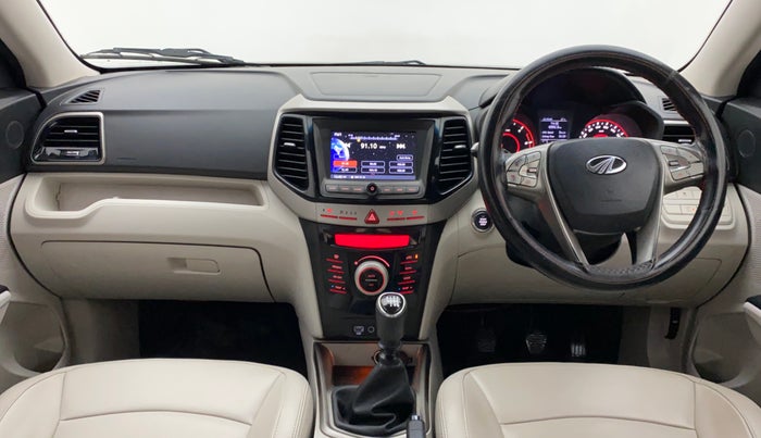 2020 Mahindra XUV300 W8 (O) 1.5 DIESEL, Diesel, Manual, 97,707 km, Dashboard