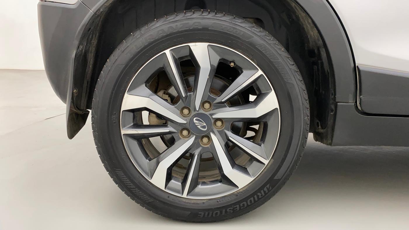2020 Mahindra XUV300 W8 (O) 1.5 DIESEL, Diesel, Manual, 97,707 km, Right Rear Wheel