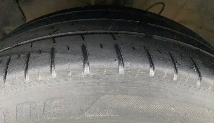 2019 Hyundai NEW SANTRO SPORTZ CNG, CNG, Manual, 58,866 km, Left Front Tyre Tread