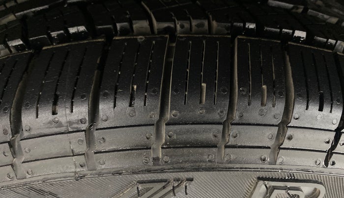 2020 Ford Ecosport TITANIUM 1.5 SPORTS(SUNROOF) PETROL, Petrol, Manual, 32,987 km, Left Front Tyre Tread