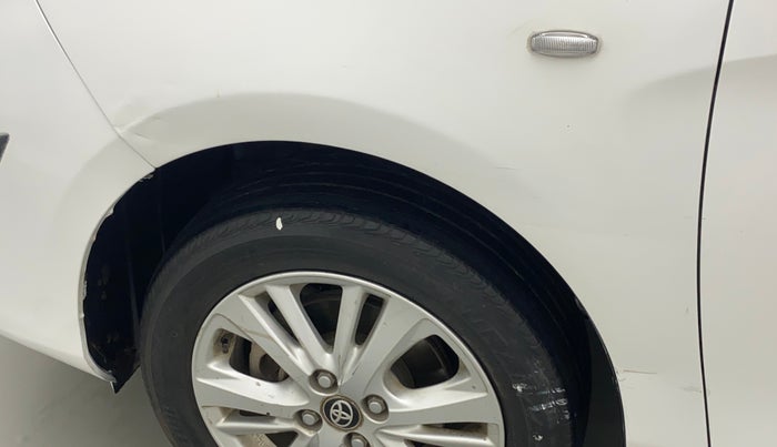 2020 Toyota YARIS J CVT, Petrol, Automatic, 38,804 km, Left fender - Slightly dented