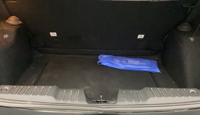 2023 Tata ALTROZ XZ Plus i-Turbo (S) Dark Edition, Petrol, Manual, 10,707 km, Boot Inside