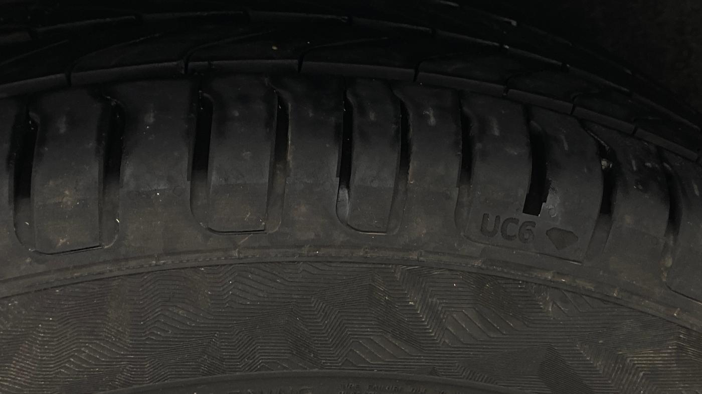 2022 Volkswagen VIRTUS HIGHLINE TSI 1.0 MT, Petrol, Manual, 79,433 km, Right Rear Tyre Tread