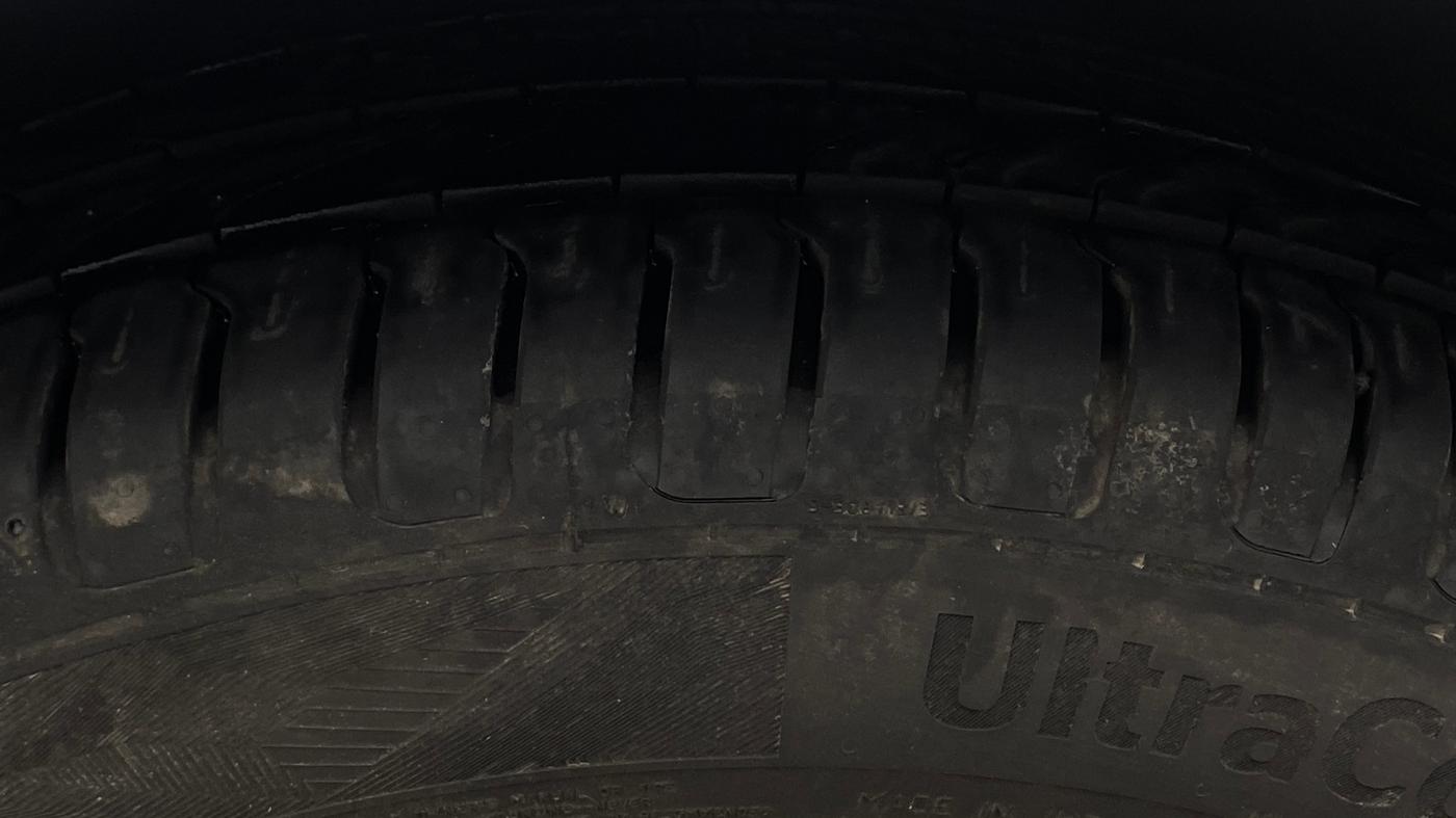 2022 Volkswagen VIRTUS HIGHLINE TSI 1.0 MT, Petrol, Manual, 79,433 km, Left Front Tyre Tread
