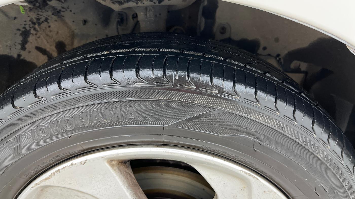 2014 Honda City 1.5L I-DTEC V, Diesel, Manual, 1,07,097 km, Right Front Tyre Tread
