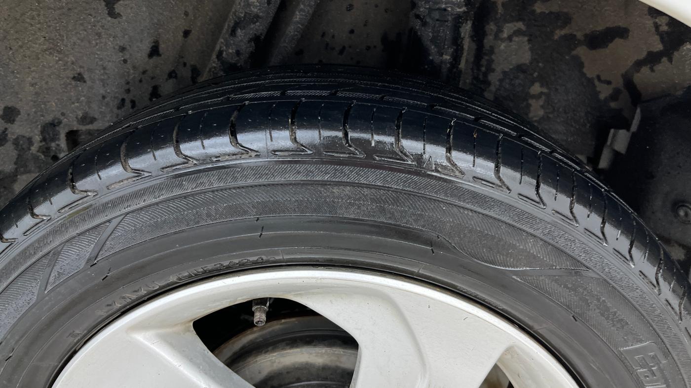 2014 Honda City 1.5L I-DTEC V, Diesel, Manual, 1,07,097 km, Left Rear Tyre Tread