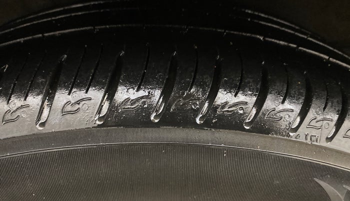 2023 KIA SONET GTX PLUS 1.5 IMT, Diesel, Manual, 56,349 km, Right Rear Tyre Tread